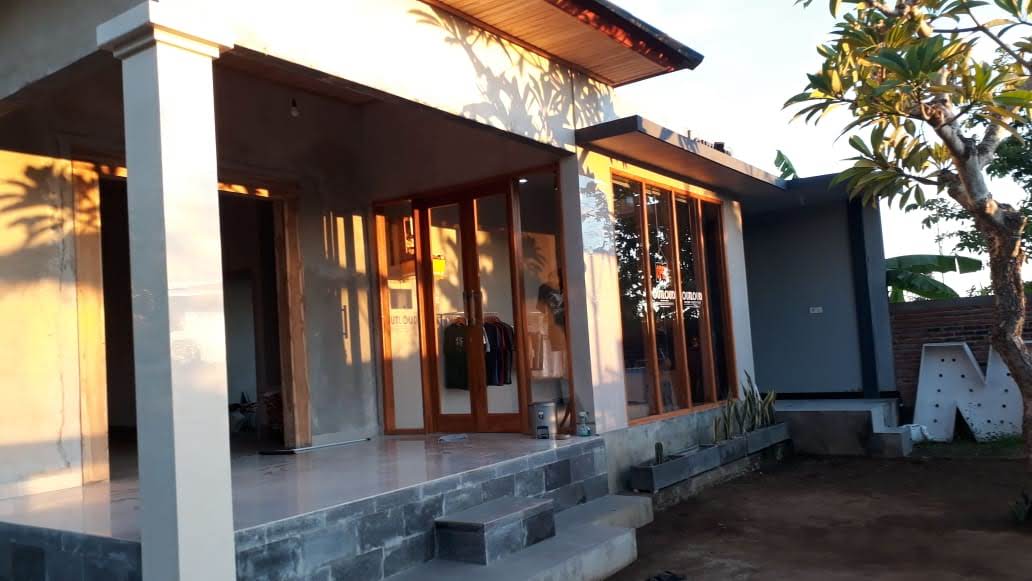 House & Clothing Store